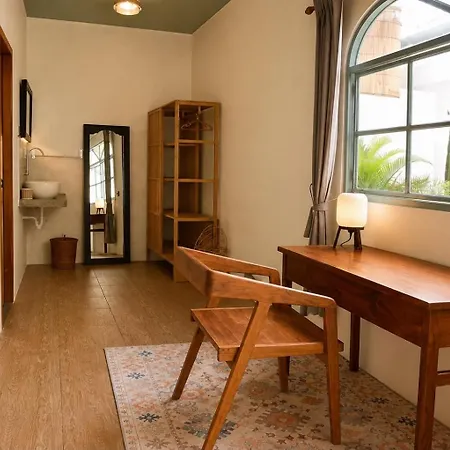 Cozy Hideaway Suites In Balangan